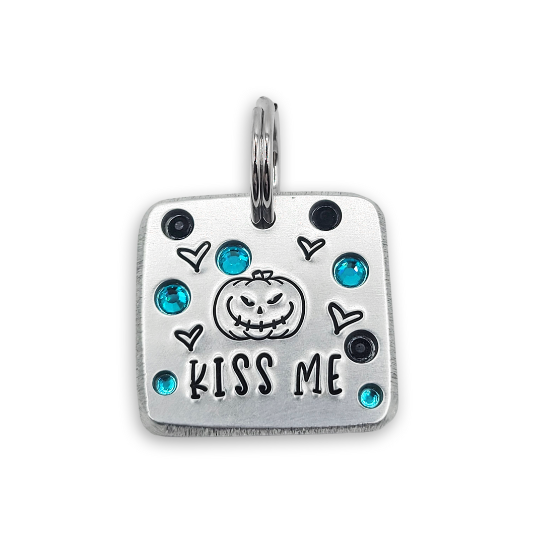 Kiss Me 1.25 inch ditto tag